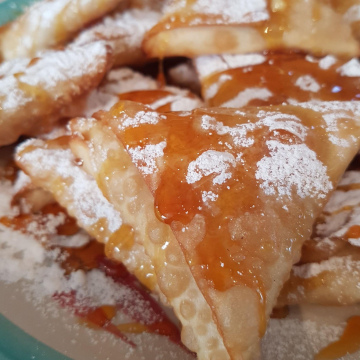 Sticky Date & Nut Samoosas