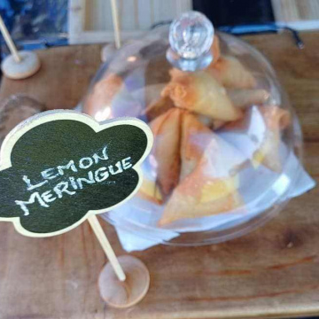 Lemon Meringue Samoosas